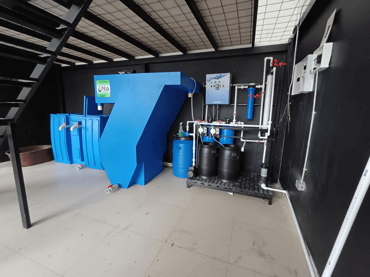 Sistema HTA de tratamiento de aguas instalado